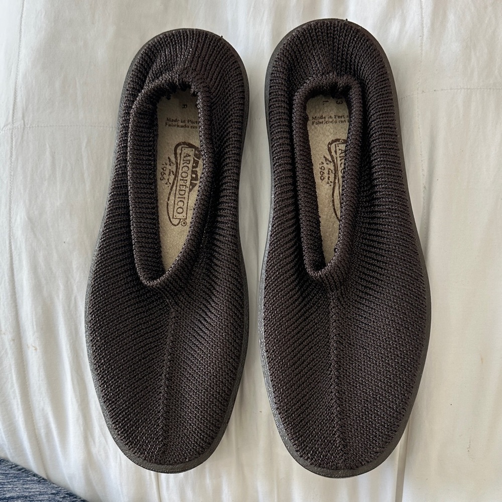 Arcopedico Dark Brown Women's Flats